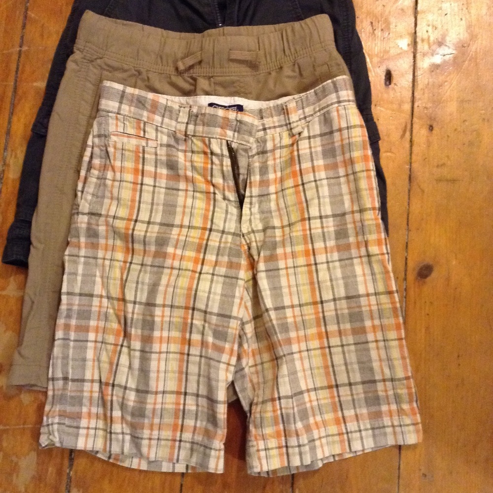 LOT OF BOYS SHORTS SIZE 10/12